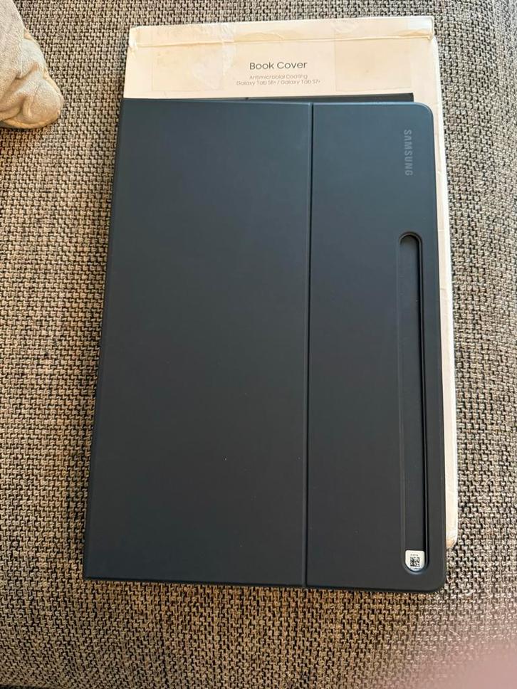 Samsung Bookcover Galaxy S8+/S7+ - Nieuw!, Computers en Software, Tablet-hoezen, Zo goed als nieuw, Bescherming voor- en achterkant