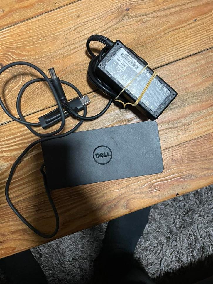 Dell D6000S Dockingstation, Computers en Software, Dockingstations, Zo goed als nieuw, Ophalen of Verzenden