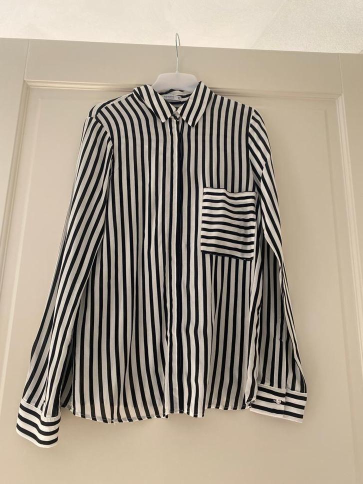 Gestreepte blouse Pull and Bear maat S, Kleding | Dames, Blouses en Tunieken, Zo goed als nieuw, Maat 36 (S), Overige kleuren