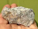 Robijn in Matrix mineralen UV Actief, Verzamelen, Mineralen en Fossielen, Ophalen of Verzenden, Mineraal