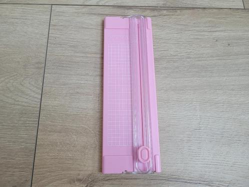 Roze papier snijder klein *nieuw* ~ NH6905, Diversen, Papierwaren, Nieuw, Ophalen of Verzenden