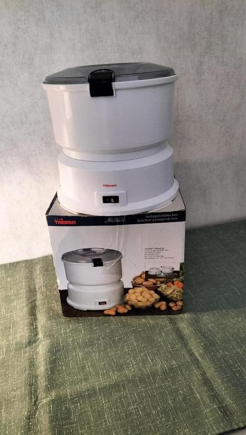 Aardappel /worteltjes Schrapmachine.- als nieuw -Merk Trista, Huis en Inrichting, Keuken | Keukenbenodigdheden, Zo goed als nieuw