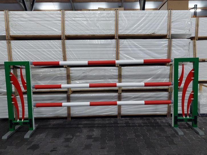 Complete hindernis kunststof, 4 balken. Outlet, 30% korting, Dieren en Toebehoren, Paarden en Pony's | Overige Paardenspullen