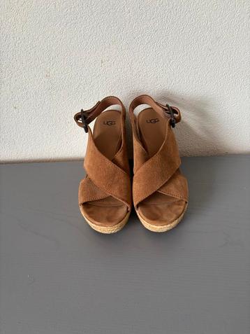 Ugg Sleehakken Bruin Maat 40 - Zo goed als nieuw! beschikbaar voor biedingen