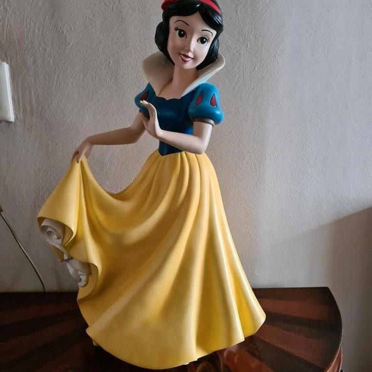 Sneeuwwitje en de 7 dwergen, Verzamelen, Disney, Zo goed als nieuw, Beeldje of Figuurtje, Sneeuwwitje of Doornroosje, Ophalen of Verzenden