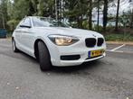 BMW 1-Serie 116I 5DR 2014 Wit Nieuwe ketting 136pk F20, 1-Serie, 65 €/maand, 4 cilinders, USB
