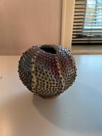 Zee-egel vaas van Des Pots, Huis en Inrichting, Woonaccessoires | Vazen, Overige kleuren, Aardewerk of Porselein, Ophalen of Verzenden