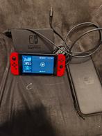 Nintendo Switch (Super Mario Odyssey Joy-Cons), Spelcomputers en Games, Ophalen, Gebruikt, Vanaf 3 jaar