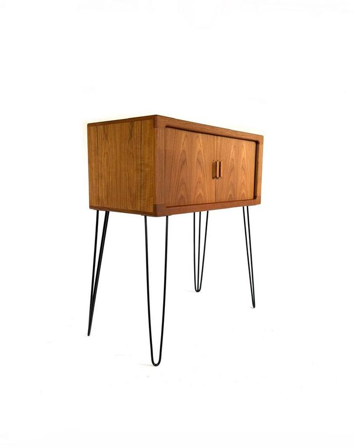 Vintage hairpin wandkast, Silkenborg Møbelfabrik ‘70, Huis en Inrichting, Kasten | Dressoirs, Zo goed als nieuw, 50 tot 100 cm