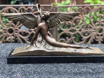 bronzen sculptuur Leda vrouw m zwaan beschikbaar voor biedingen