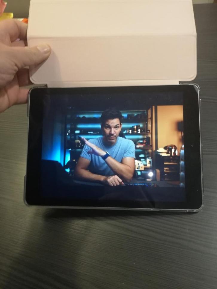 Apple iPad  2018 Antracietgrijs accu NEW vaste lage prijs, Computers en Software, Apple iPads, Zo goed als nieuw, Apple iPad, Wi-Fi