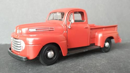 Ford F1 Pick Up 1948 1:24 Maisto Pol, Hobby en Vrije tijd, Modelauto's | 1:24, Zo goed als nieuw, Maisto, Ophalen of Verzenden