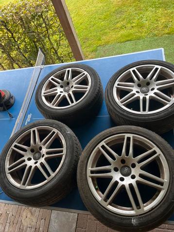 Audi Velgen met Zomerbanden 225/45 R17 beschikbaar voor biedingen