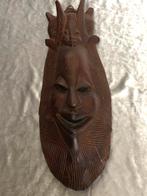 Afrikaans moeder en kind masker uit hout gesneden, Ophalen of Verzenden