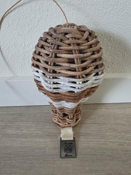 Riviera Maison rotan luchtballon – landelijke wanddecoratie, Huis en Inrichting, Woonaccessoires | Overige, Zo goed als nieuw