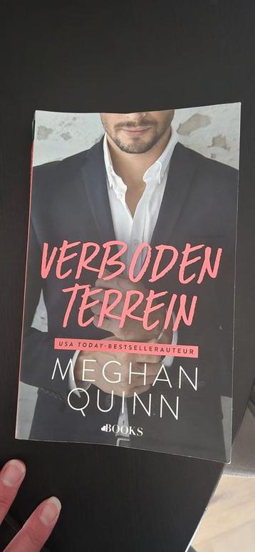 Verboden Terrein - Meghan Quinn beschikbaar voor biedingen