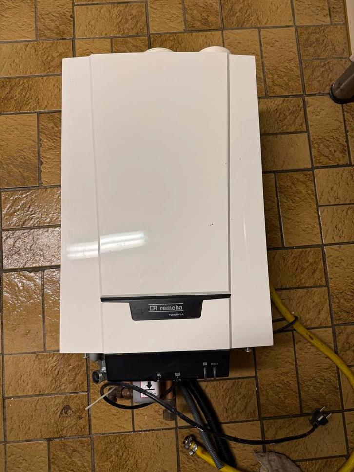 Remeha Tzerra CV Ketel - M39c plus cw5, Doe-het-zelf en Verbouw, Verwarming en Radiatoren, Gebruikt, Cv-ketel of Combi-ketel, 800 watt of meer