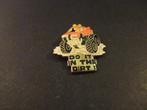 Amerikaans off-road racing (Do the Dirt) opgebouwde Jeep,pin, Verzamelen, Speldjes, Pins en Buttons, Verzenden, Gebruikt, Overige onderwerpen