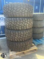 Set (4) Cooper Discoverer STT Pro modderbanden 305/70R18 dem, Auto-onderdelen, Banden en Velgen, 18 inch, Gebruikt, Ophalen of Verzenden