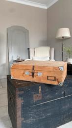 Supergave koffer kist hout sober rustiek oud, Huis en Inrichting, Woonaccessoires | Kisten, Ophalen of Verzenden, Zo goed als nieuw