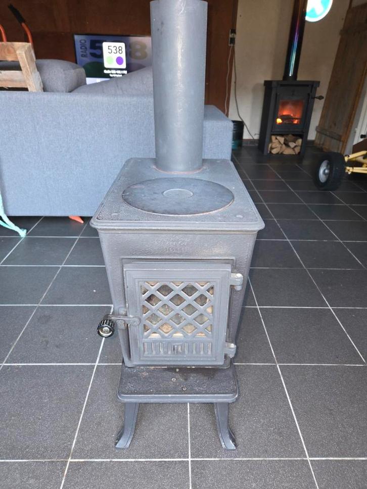 Jøtul F602 CB houtkachel gietijzer | glazen deur | 6kW jotul, Huis en Inrichting, Kachels, Gebruikt, Houtkachel, Hout, Ophalen