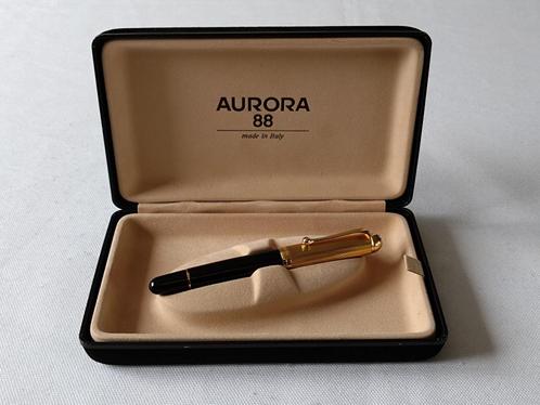 Aurora 801 line “88C” 14K/585 M-Nib, Verzamelen, Pennenverzamelingen, Nieuw, Vulpen, Overige merken, Met doosje, Ophalen of Verzenden