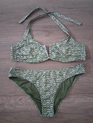 Benetton groene bikini maat L met bijpassende strandjurk beschikbaar voor biedingen