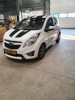 Chevrolet Spark 1.0 Bifuel 2011 Wit, Auto's, 15 km/l, 4 cilinders, Wit, Origineel Nederlands