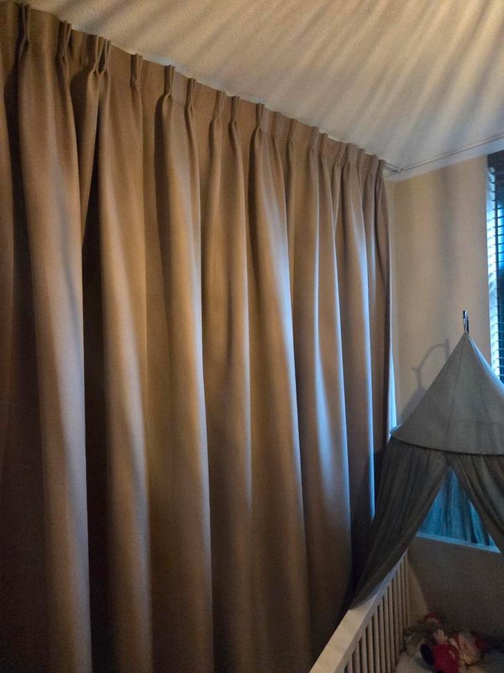 Verduisterende gordijnen, compleet - 2 stuks, Huis en Inrichting, Stoffering | Gordijnen en Lamellen, Zo goed als nieuw, 200 cm of meer