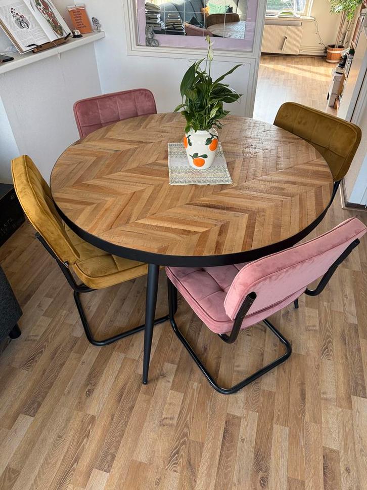 Eettafel Mateo rond 120cm, Huis en Inrichting, Tafels | Eettafels, Zo goed als nieuw, 100 tot 150 cm, Rond, Ophalen