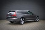 Volvo V60 Cross Country B5 AWD Aut.8 Ultimate, ACC, Schuifda, Auto's, Volvo, Te koop, Zilver of Grijs, 5 stoelen, 14 km/l