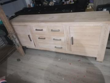 Dressoir kast.  beschikbaar voor biedingen