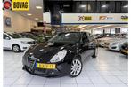 Alfa Romeo Giulietta 1.4 T Distinctive Bovag Garantie Airco, Auto's, Alfa Romeo, LED verlichting, Euro 5, Stof, Gebruikt
