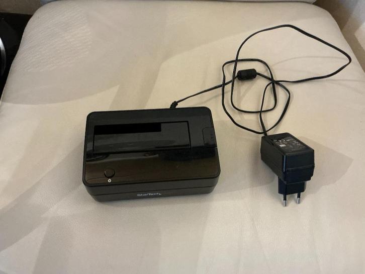 Sata docking station, Computers en Software, Dockingstations, Gebruikt, Docking station, Harde schijf, Ophalen of Verzenden