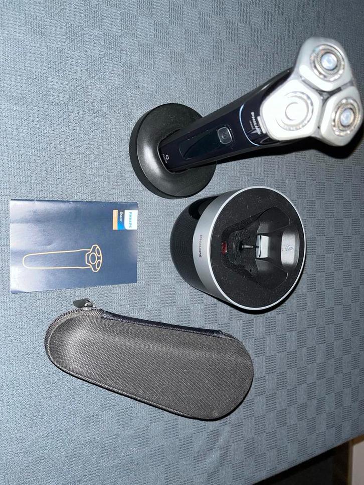 Philips Shaver i9000- zo goed als nieuw, Witgoed en Apparatuur, Persoonlijke-verzorgingsapparatuur, Zo goed als nieuw, Scheren en Epileren