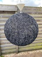 Grote Rotan Rieten Hanglamp Zwart  / Antraciet, Huis en Inrichting, Lampen | Hanglampen, Ophalen of Verzenden, Zo goed als nieuw