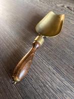 Schepje, nessing met een houten handvat, Antiek en Kunst, Antiek | Bestek, Ophalen of Verzenden