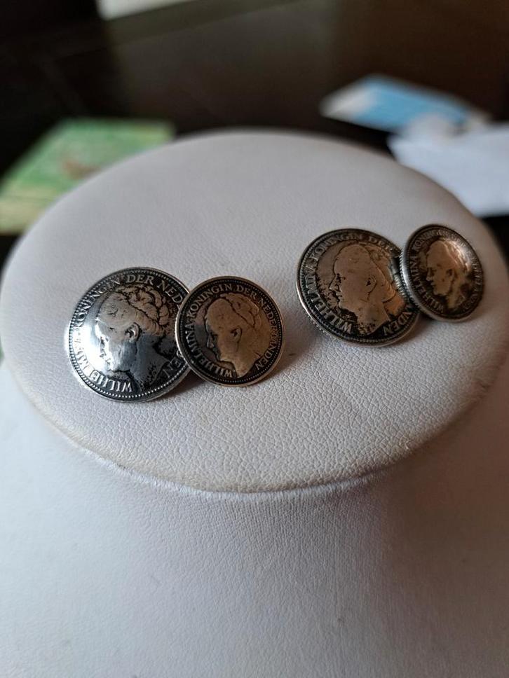 Zilveren koningin Wilhelmina manchetknopen, Antiek en Kunst, Antiek | Goud en Zilver, Zilver, Verzenden