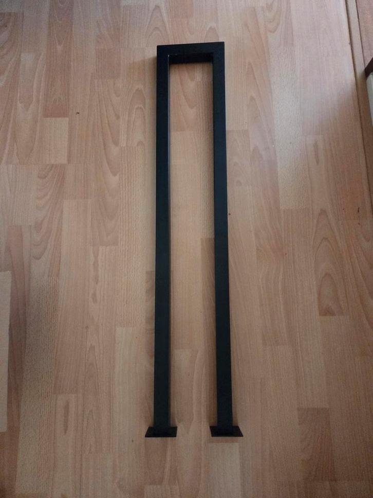 Vijf stuks trapleuningen zwart metaal nieuw!, Doe-het-zelf en Verbouw, Ladders en Trappen, Nieuw, Trap, Ophalen of Verzenden