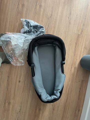 Thule glide 2 bassinet baby beschikbaar voor biedingen