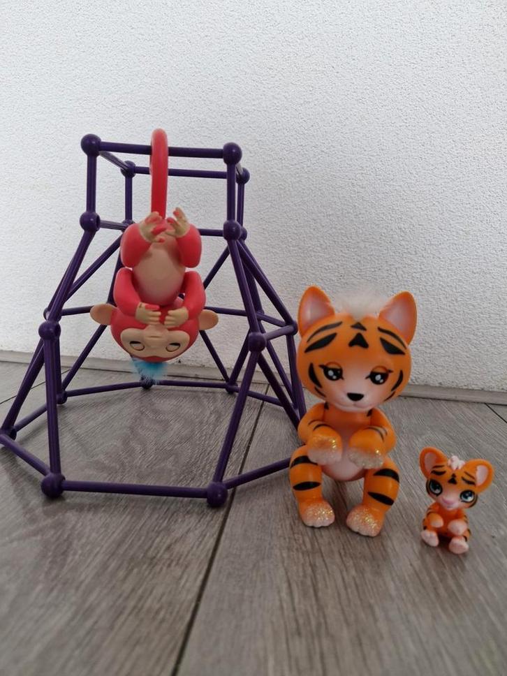 Fingerlings Jungle gym Playset Incl 2 robotdieren, Kinderen en Baby's, Speelgoed | Overig, Gebruikt, Jongen of Meisje, Ophalen of Verzenden