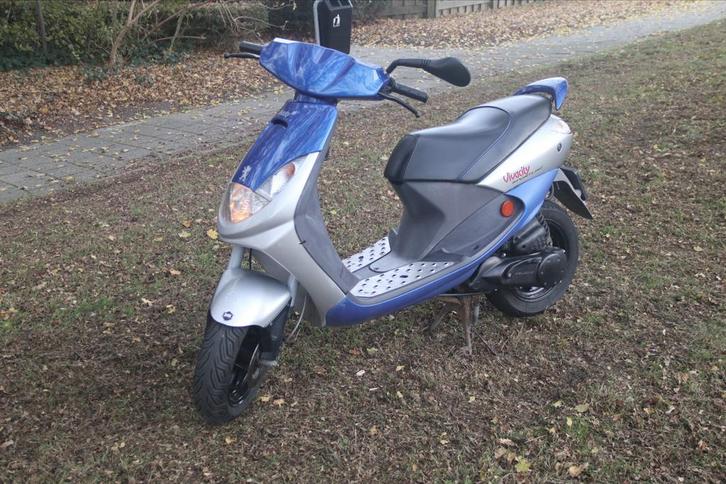 Peugeot Vivacity Sportline 2T geel kenteken- Netjes!, Fietsen en Brommers, Brommeronderdelen | Scooters, Gebruikt, Peugeot, Overige typen