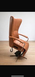 Sta op stoel Prominent, cognac en met accu, Huis en Inrichting, Ophalen, Zo goed als nieuw, Minder dan 75 cm, 50 tot 75 cm