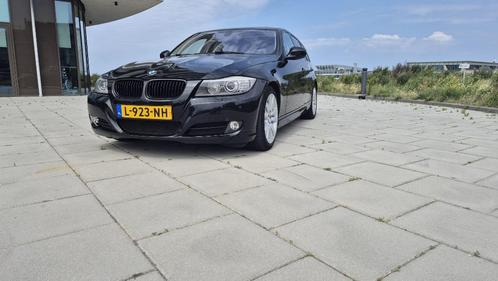 BMW 3-serie 2.0 Touring 318i High Executive 2011 Zwart, Auto's, BMW, Particulier, 3-Serie, Benzine, B, Stationwagon, Handgeschakeld