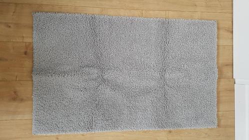 Badkamer mat. Mat met antislip achterzijde. Licht grijs., Huis en Inrichting, Badkamer | Badtextiel en Accessoires, Zo goed als nieuw