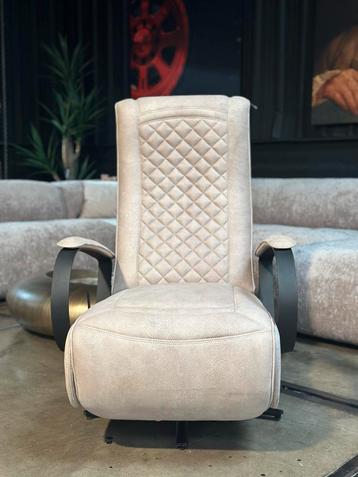 Luxe Relaxstoel - SHOWMODEL! beschikbaar voor biedingen