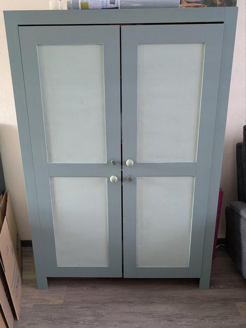 Computer kast. Uitschuifbaar voor toetsenbord., Huis en Inrichting, Kasten | Computermeubels, Zo goed als nieuw, 120 tot 170 cm