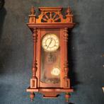 Twee houten wandklokken, Antiek en Kunst, Antiek | Klokken, Ophalen