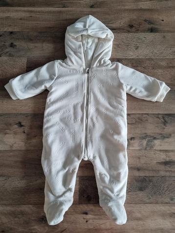 Guess Babyjas 3-6 maanden beschikbaar voor biedingen
