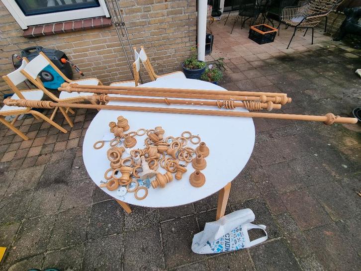 Houten gordijnroede, Huis en Inrichting, Stoffering | Gordijnen en Lamellen, Gebruikt, Minder dan 100 cm, 150 tot 200 cm, Overige kleuren